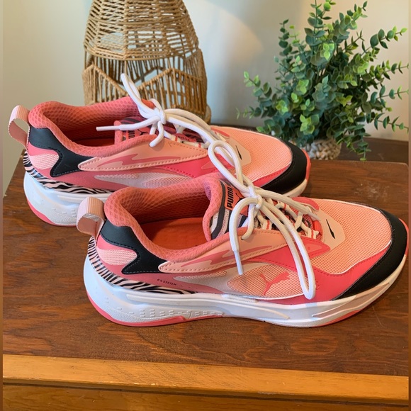 Puma RS-Fast Sneakers in Triple Pink - Picture 8 of 11